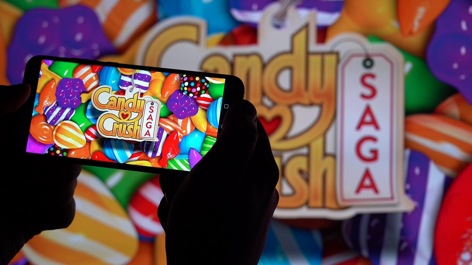 Candy crush mobile game